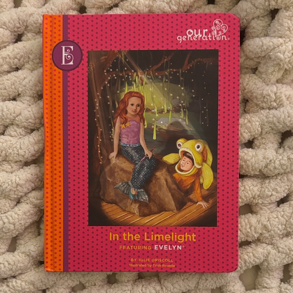 Children's Book: American Girl Dolls "In the Limelight"